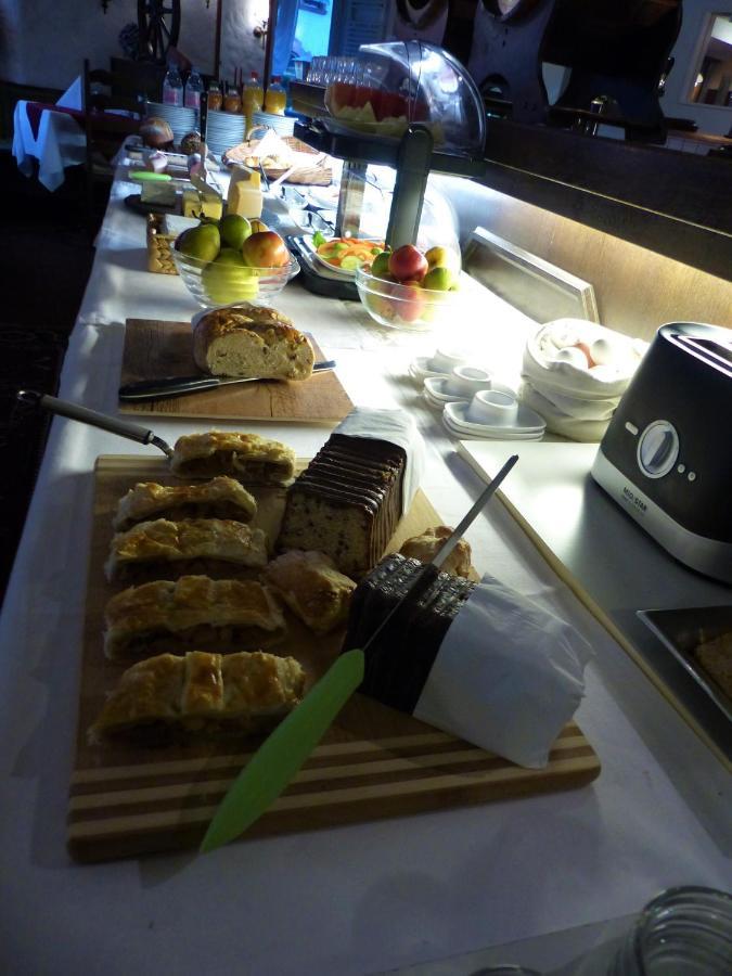 广场酒店 克罗伊茨林根 外观 照片
